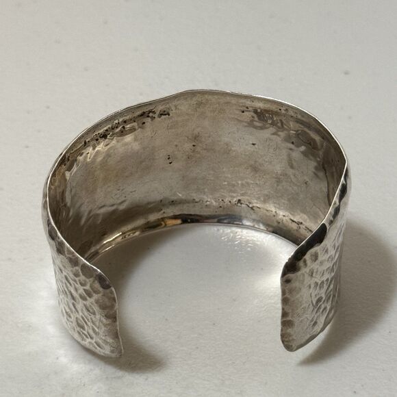 Vintage Taxco Mexico Hammered Sterling Wide Cuff - Picture 6 of 7